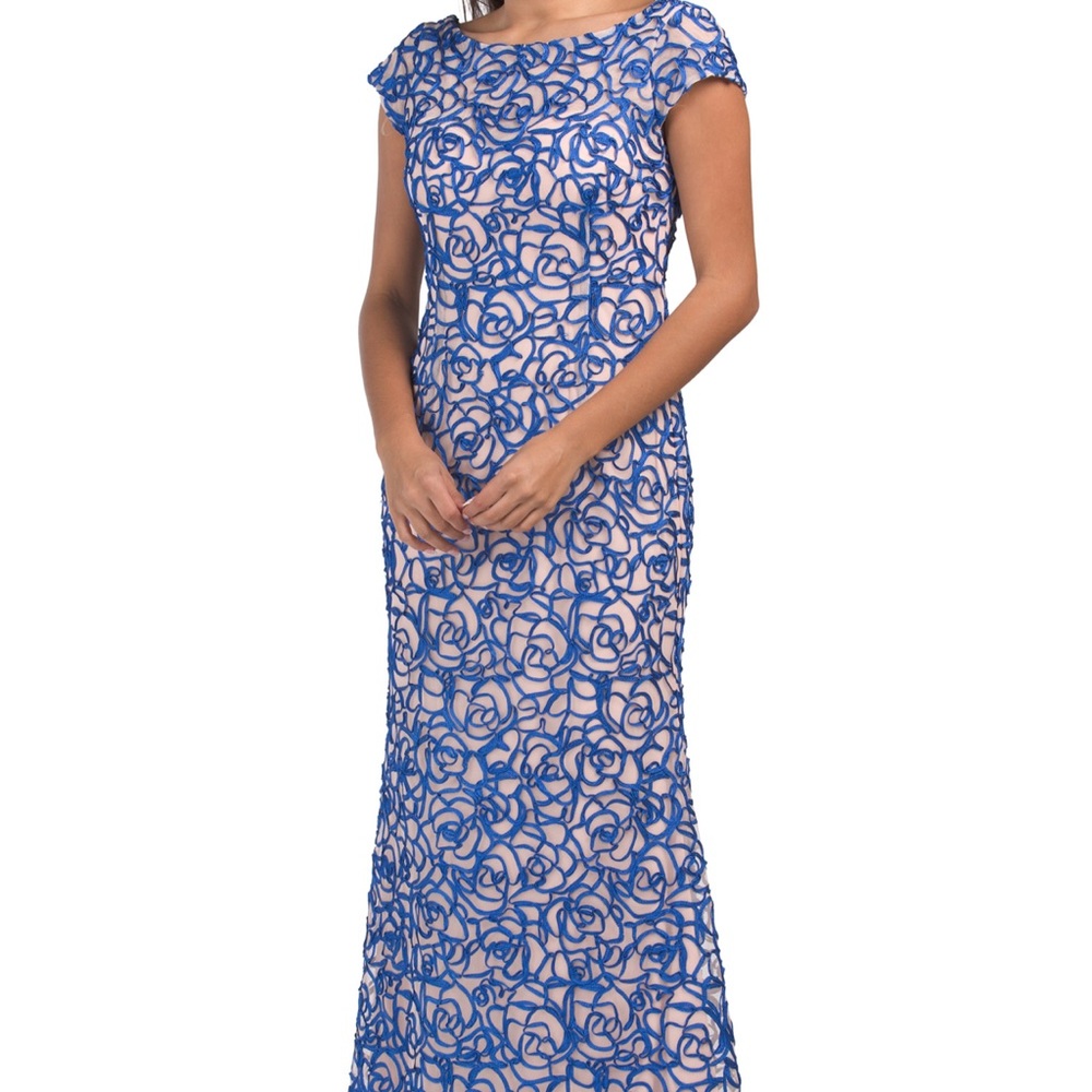 JS Collections Gown